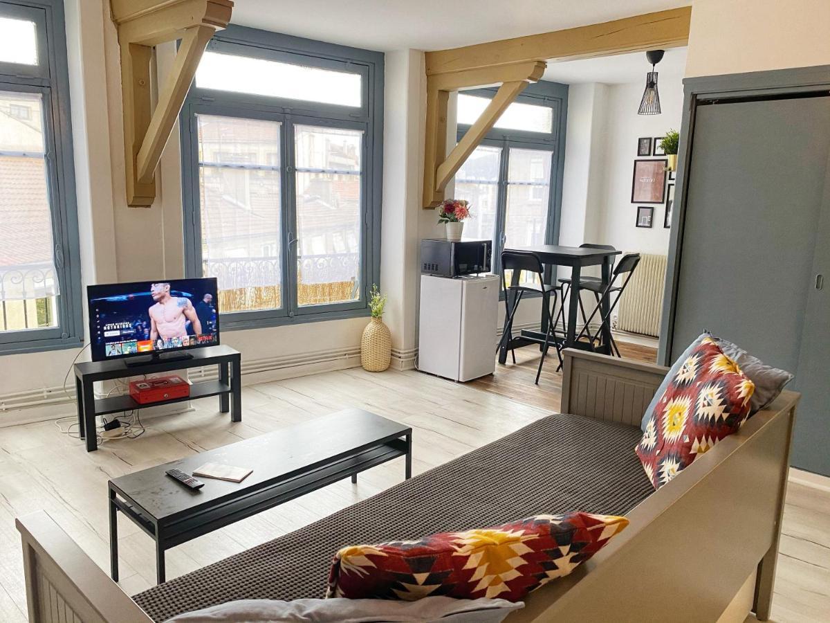 015 Chic & Cosy Studio 41M2 Hypercentre Wifi Smart Tv Netflix 생테티엔 외부 사진
